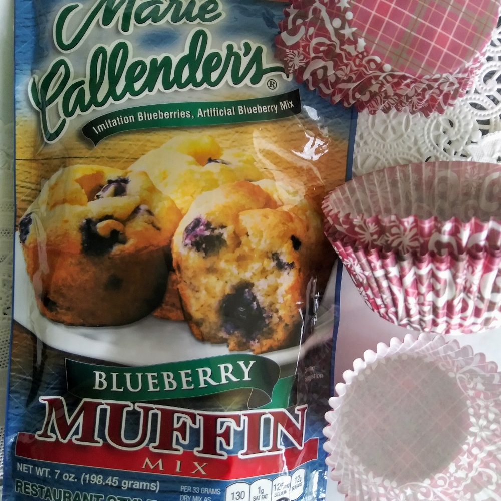 Blueberry muffin mix w fancy muffin cupcake tins a